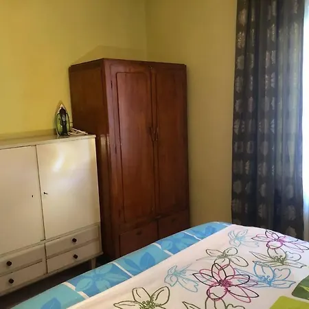 Tarihi Kaleici Muethis Konum Deniz Yakini Uygun Fiyat Huzurlu Ev Apartment